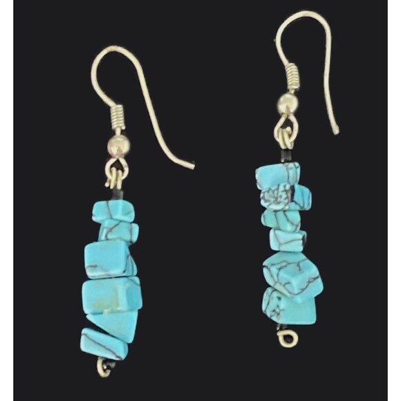 Vintage to Now Turquoise Single Strand Necklace Choker and Earring Set Handmade - Picture 11 of 12